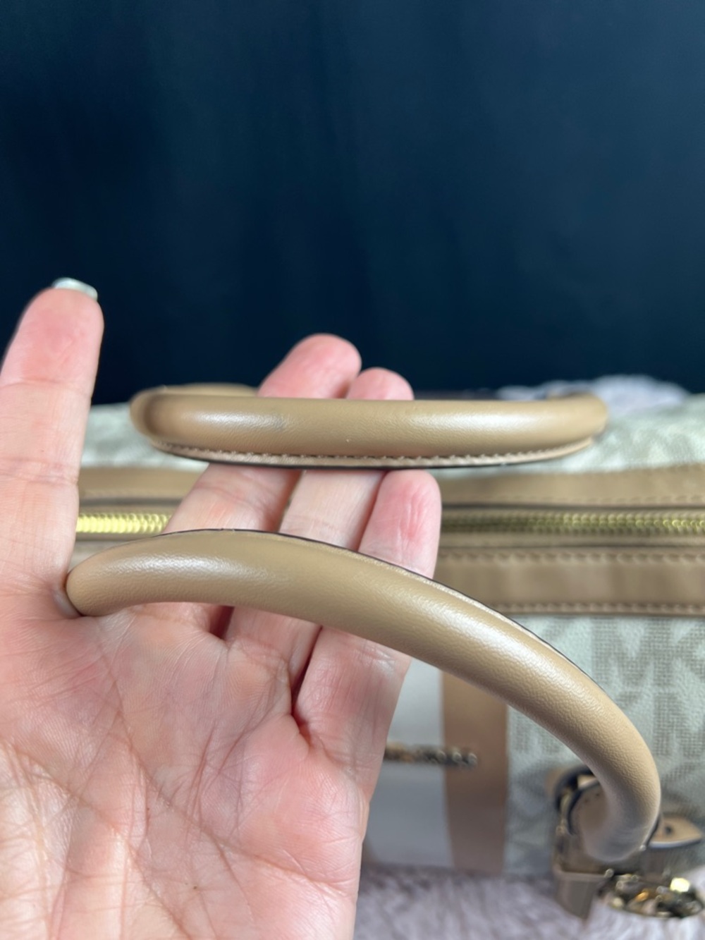 Michael Kors Bedford Travel Medium Duffle Satchel - Vanilla/Camel - Picture 8 of 10